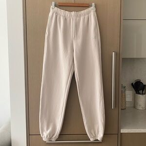 Alo Yoga Accolade Sweatpant cream